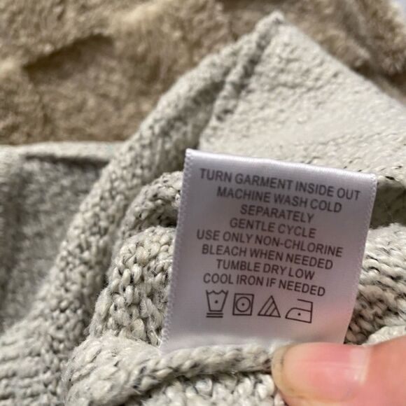 Olivia Sky teddy sweater tunic top, long roll up sleeve XL - Picture 12 of 12